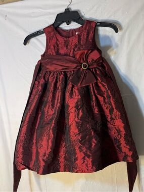 Sweet Heart Rose girls dress size 4